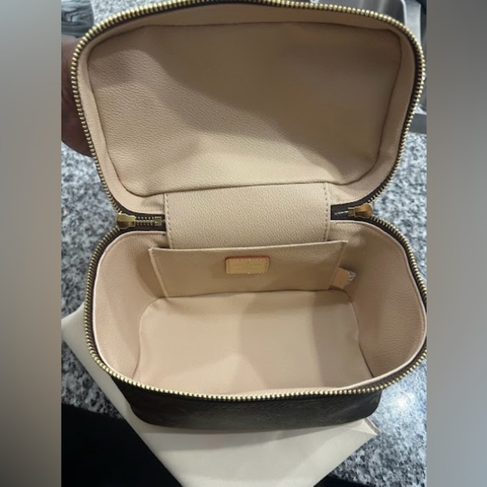 Vanity Cosmetic Case in Brown - Picture 2 of 5
